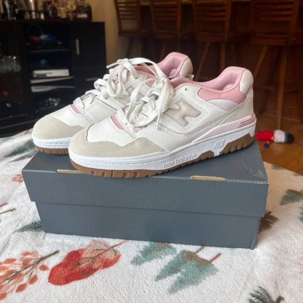New Balance Women's Sneakers in Pink and White